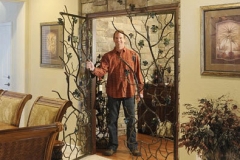 keith-with-wine-cellar-gate